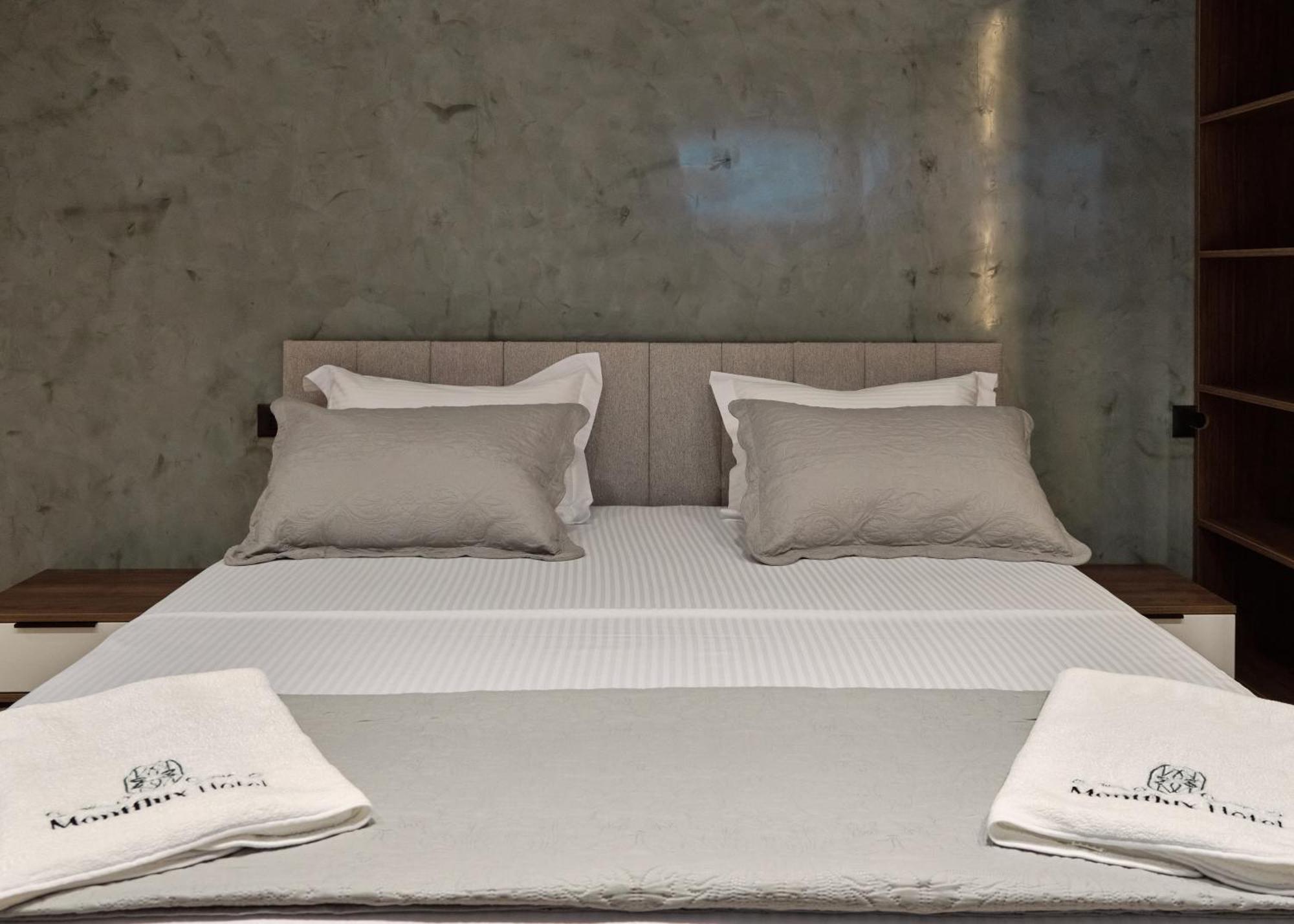 Montflux Hotel Boks Extérieur photo
